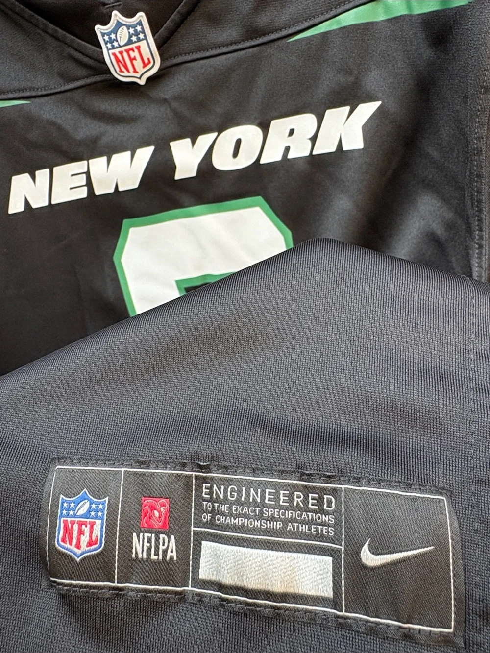 Nike NFL XL New York Jets Rodgers jersey!!